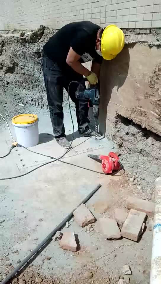 阿克苏新旧混凝土植筋连接加固